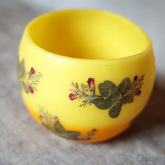Lemon Scented Aromatic Candle at Qtrove