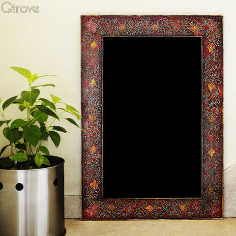 Embroidered Flower Frame (Red)