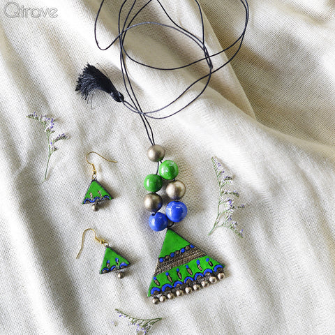 Handmade Terracotta Trendy Triangle Necklace Set