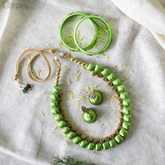 Handmade Garden Green Silk Thread Chocker Set at Qtrove