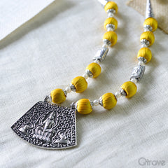 Contemporary Handmade Fusion Set at Qtrove