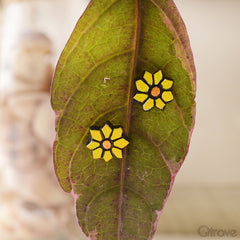 Eco-Friendly Yellow And Orange Flower Terracota Stud at Qtrove