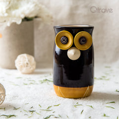 Handcrafted Wooden Owl Pen Stand (Black & Gold) at Qtrove