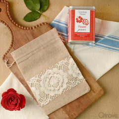 Flower Power Green Tea with Lace Jute Bag at Qtrove