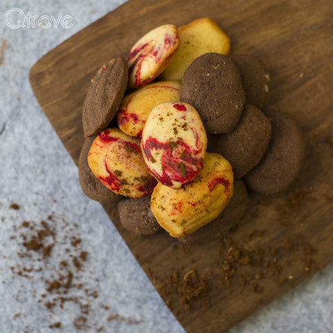 Fresh Baked Assorted Christmas Mini Madeleine