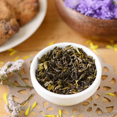 Refreshing Darjeeling Green Tea Elixir at Qtrove