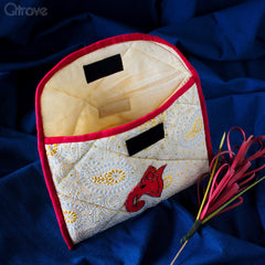 Envelope Clutch at Qtrove