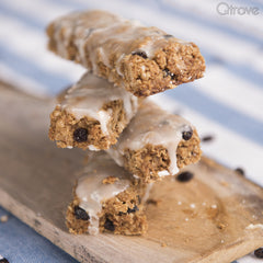 Healthy Black Currant Granola Bars at Qtrove
