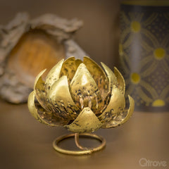Lotus Palm Candle Holder at Qtrove